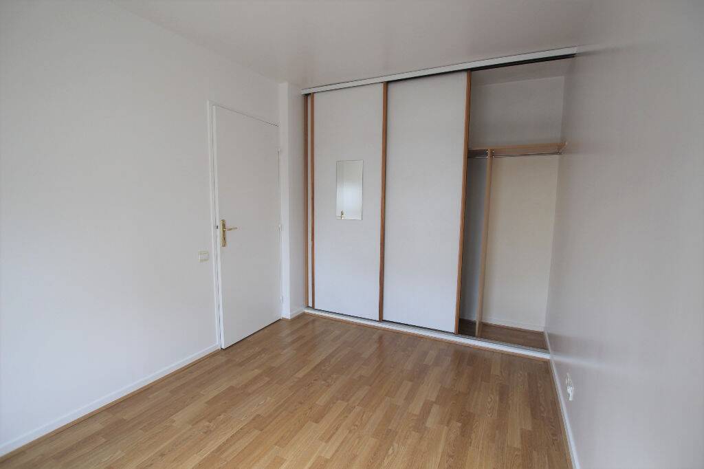 Maison à louer, 41m², COURBEVOIE