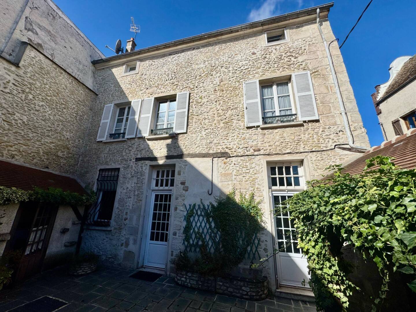Maison à vendre, 200m², HOUDAN
