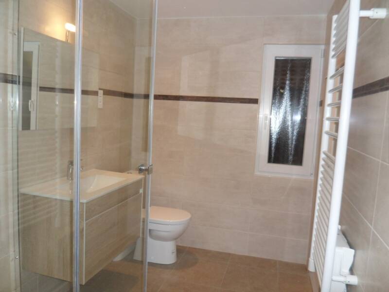 Maison à louer, 98m², CHATEAUNEUF VILLEVIEILLE