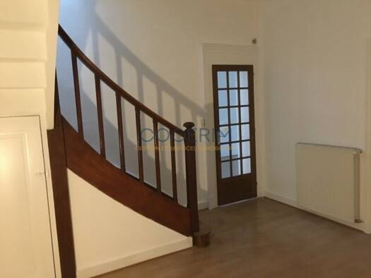 Duplex à louer 802 € 3 pièces 2 chambres 82,2 m² 3ème étage centre Ville-La Chartonnière-La Barre Villefranche-sur-Saône 69400