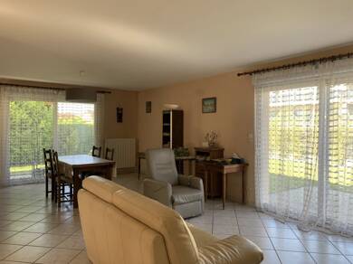 Maison de plain-pied à vendre 359 000 € 4 pièces 3 chambres 109 m² 800 m² de terrain Charvieu-Chavagneux 38230