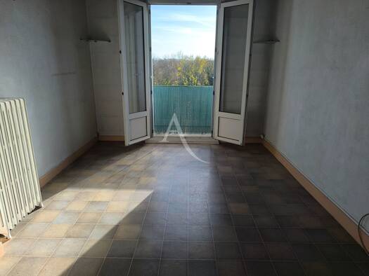 Appartement à vendre 139 900 € 3 pièces 2 chambres 47 m² Étage 5/5 Bellevue-Centre Ville Yerres 91330
