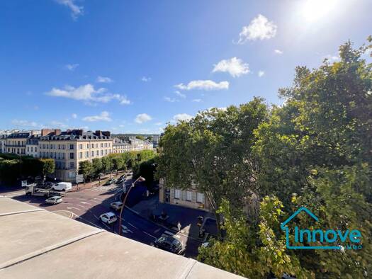 Duplex à vendre 499 000 € 3 pièces 2 chambres 74 m² Étage 4/4 Notre Dame Versailles 78000