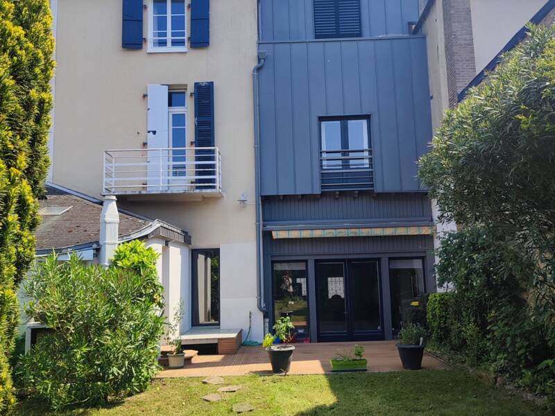 Maison à vendre, 223m², LAVAL