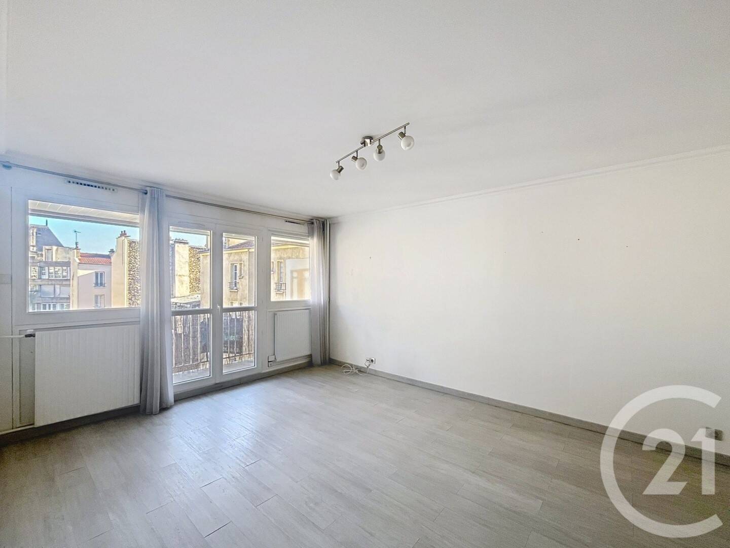 Maison à louer, 44m², IVRY SUR SEINE