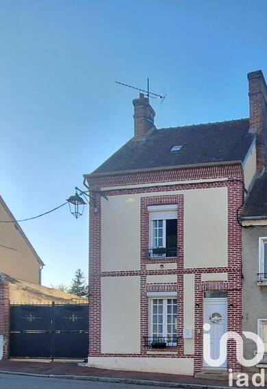 Maison de ville à vendre 145 000 € 5 pièces 4 chambres 90 m² 206 m² de terrain Tillières-sur-Avre 27570
