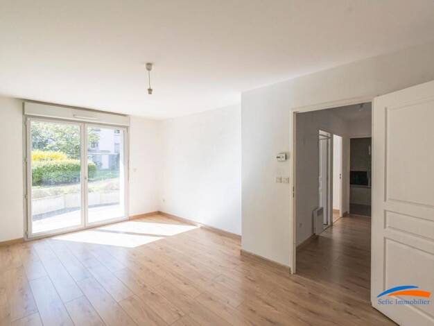 Appartement à vendre 161 000 € 2 pièces 1 chambre 50,1 m² Étage 1/1 Clairmarais-Charles Arnould Reims 51100