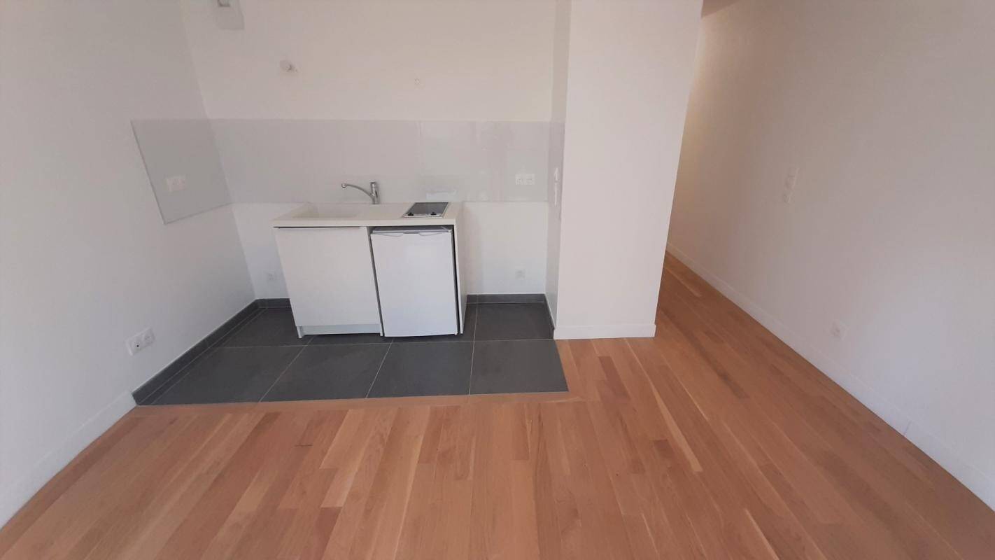 Maison à louer, 25m², ISSY LES MOULINEAUX