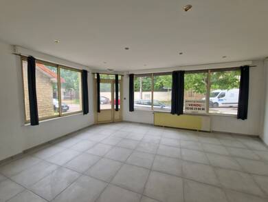 Local commercial à vendre 245 000 € 70 m² de surface de vente Camp Americain-Les Peupliers Beaune 21200