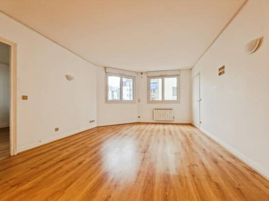 Appartement à vendre 97 650 € 2 pièces 1 chambre 49 m² Étage 2/8 Grammont Tours 37000