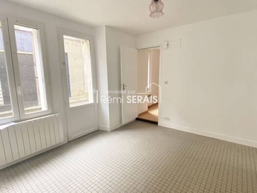 Appartement à louer 350 € 2 pièces 1 chambre 29 m² RDC Écouché-les-Vallées 61150