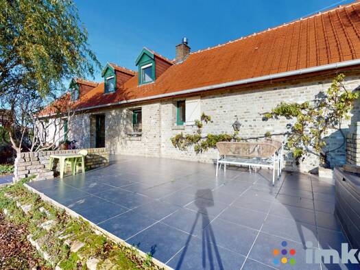 Maison de plain-pied à vendre 345 000 € 5 pièces 4 chambres 161 m² Cappelle-Brouck 59630