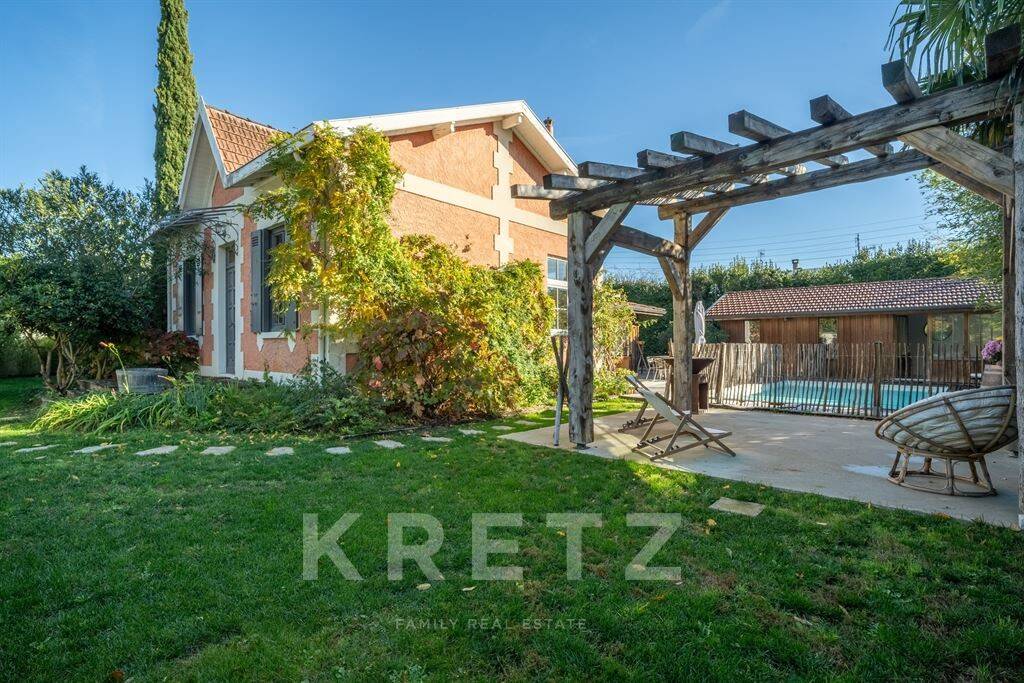 Maison à vendre, 160m², MERIGNAC