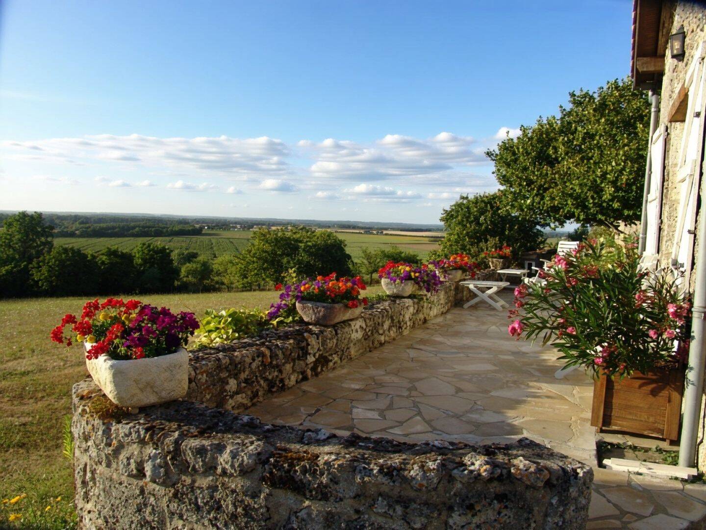 Maison à vendre, 334m², ROULLET SAINT ESTEPHE