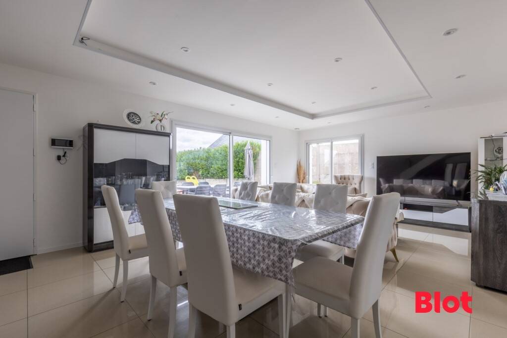 Maison à vendre, 188m², SAULNIERES