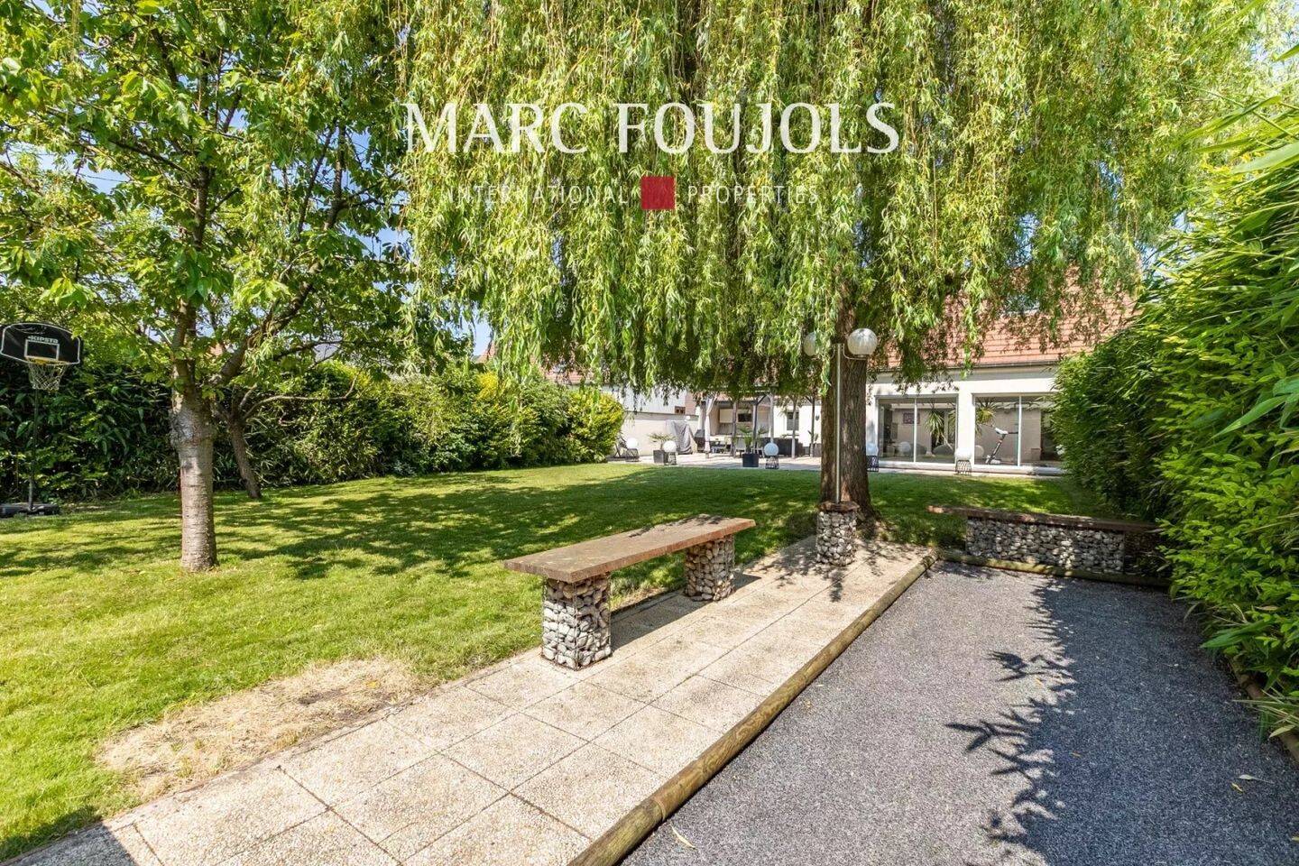 Maison à vendre, 234m², TROSLY BREUIL