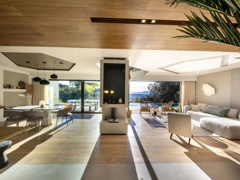 Maison à louer, 220m², LE CANNET