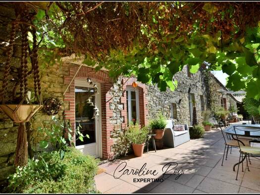 Maison à vendre 344 850 € 4 pièces 2 chambres 137,84 m² 1 576 m² de terrain Cugand-la-Bernardière 85610