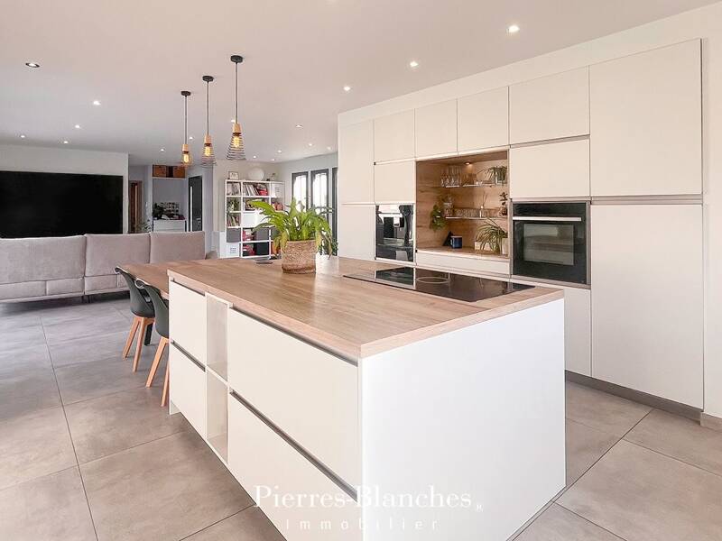 Maison à vendre, 198m², NIMES