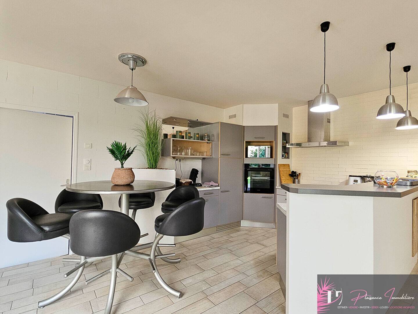 Maison à louer, 122m², LA ROCHELLE