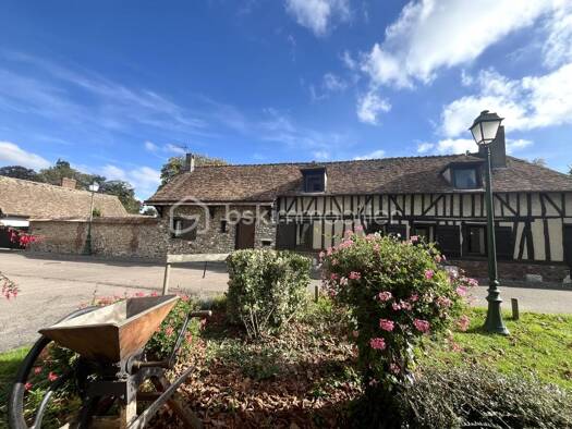 Maison à vendre 236 000 € 7 pièces 4 chambres 128 m² 3 000 m² de terrain La Saussaye 27370