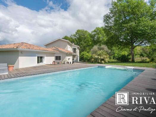 Maison à vendre 730 800 € 6 pièces 4 chambres 215 m² 1 794 m² de terrain Camblanes et Meynac 33360