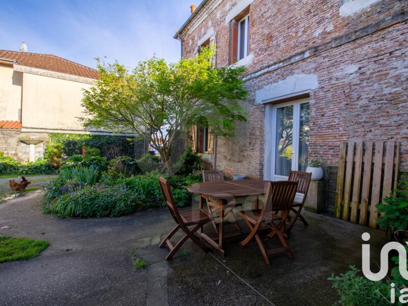 Maison à vendre, 255m², SAINT JULIEN EN BORN