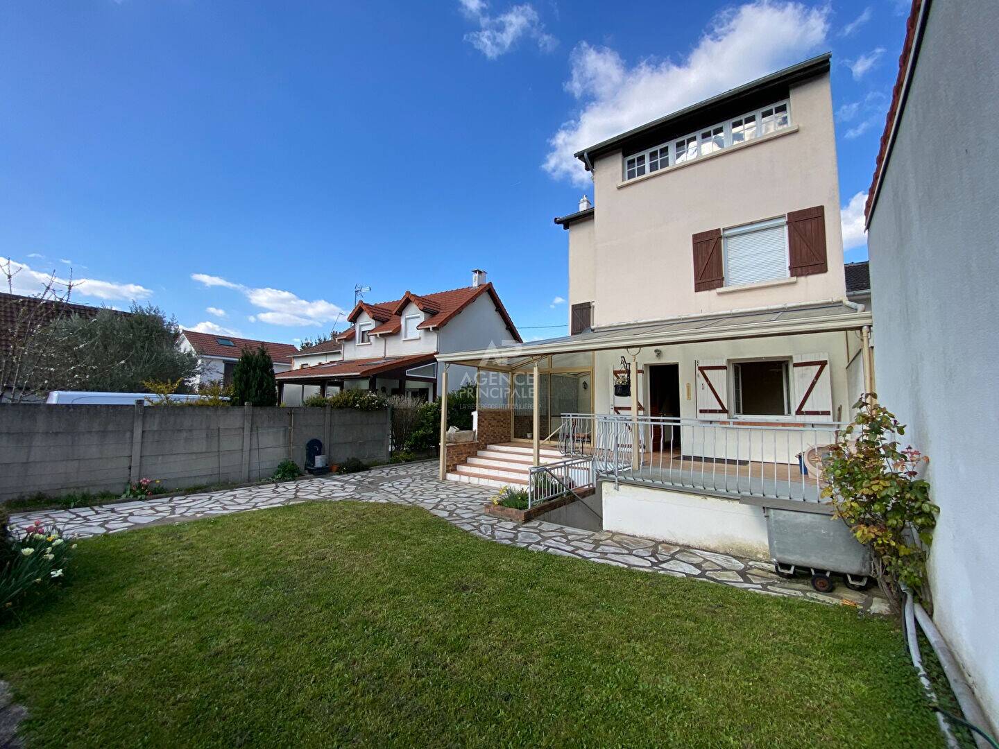 Maison à vendre, 122m², NANTERRE