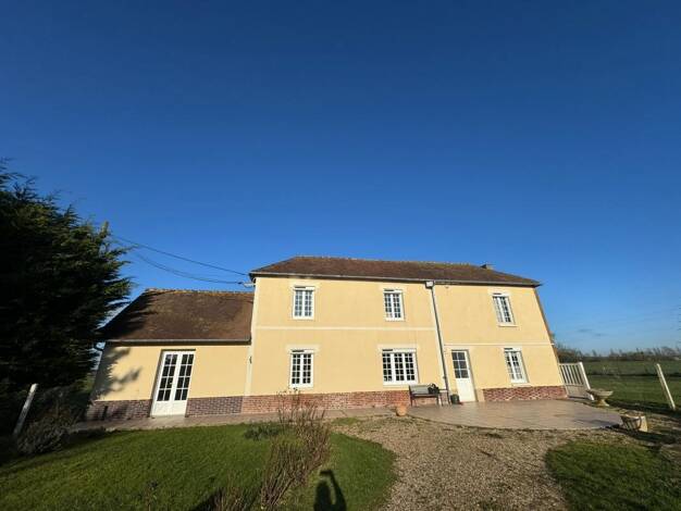 Maison à vendre 196 000 € 6 pièces 4 chambres 135 m² 5 671 m² de terrain Mesnil-en-Ouche 27330