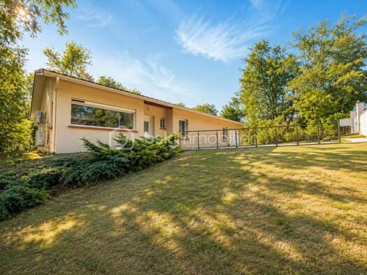 Maison à vendre 195 000 € 4 pièces 3 chambres 116 m² 869 m² de terrain La Roche-Chalais 24490