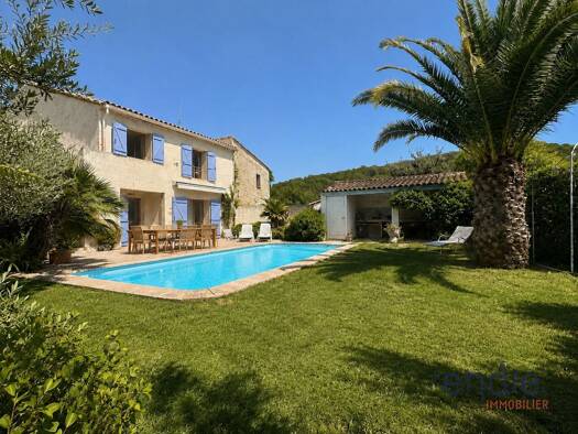 Maison à vendre 469 000 € 4 pièces 3 chambres 121 m² 1 000 m² de terrain La Ville Lorgues 83510