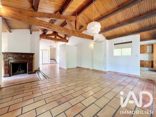 Maison de plain-pied à vendre 399 000 € 8 pièces 4 chambres 226 m² 3 747 m² de terrain Villepinte 11150