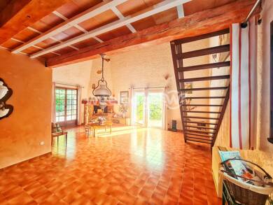 Maison à vendre 300 000 € 7 pièces 2 chambres 148,2 m² 965 m² de terrain Manosque 04100