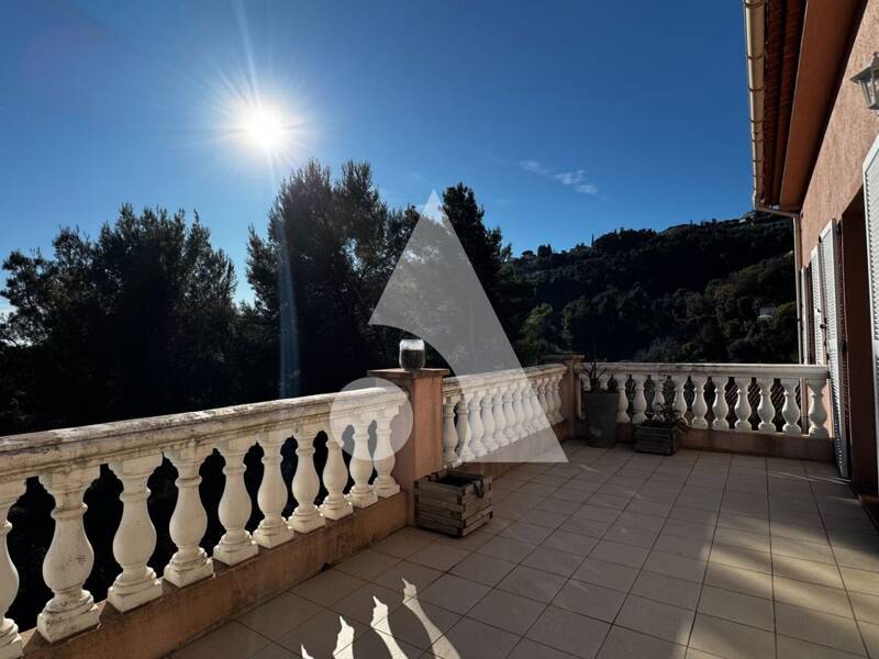 Maison à louer, 114m², NICE