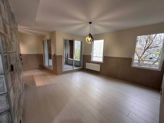 Appartement à louer 1 020 € 3 pièces 2 chambres 58,2 m² 1er étage Vernaison 69390