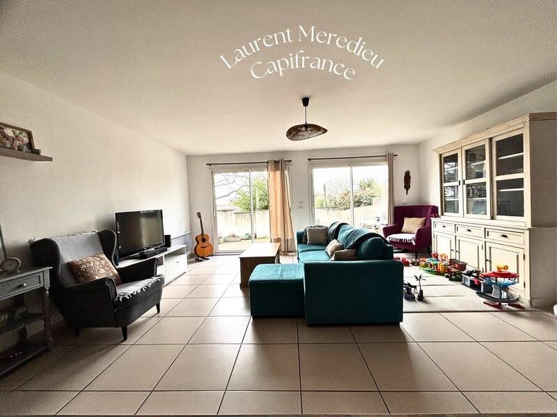 Maison à vendre, 102m², PRIGNAC ET MARCAMPS