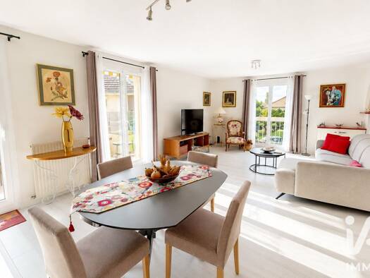 Appartement à vendre 280 000 € 4 pièces 3 chambres 98,74 m² Étage 1/1 Pau Nord Pau 64000