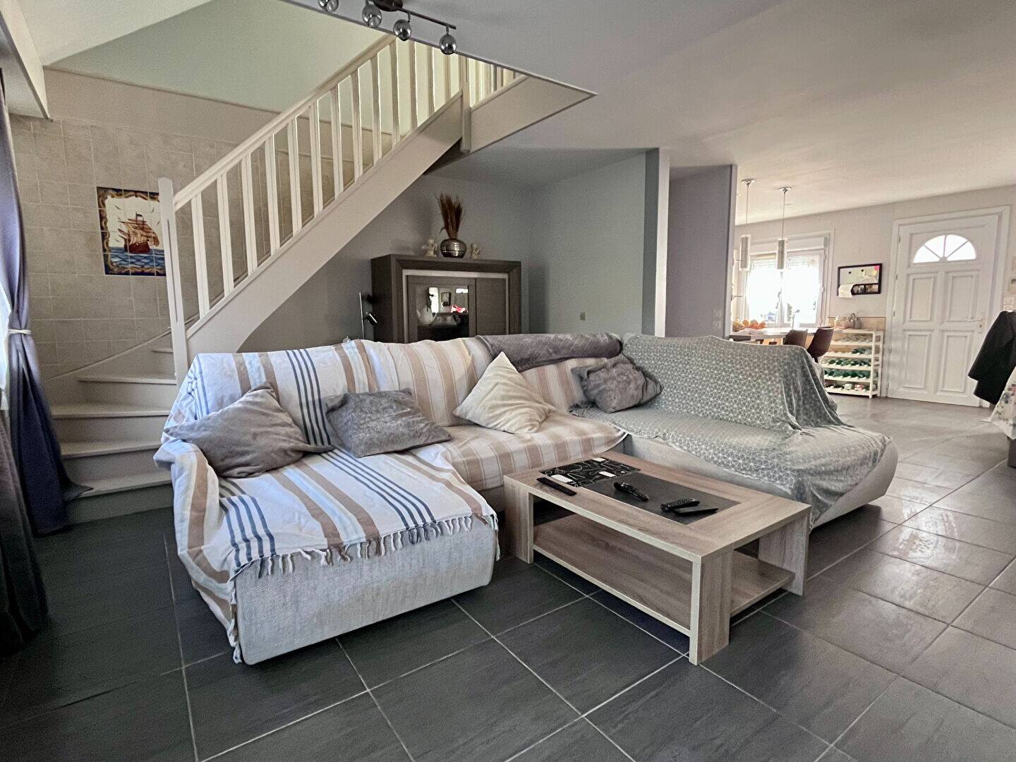 Maison à vendre, 124m², SAINT LEU D'ESSERENT