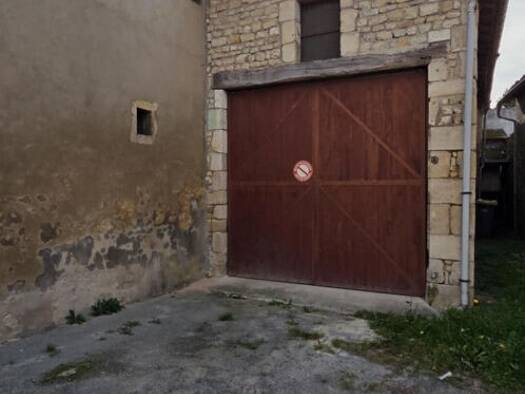 Parking à vendre 27 950 € Centre Ville Saint-Maixent-l'École 79400