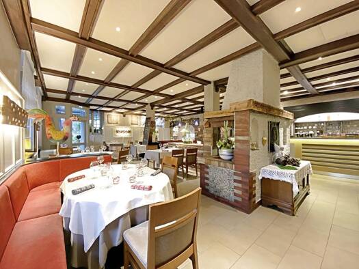 Restaurant à vendre 402 800 € 313 m² d'espace de restauration Ribeauville 68150