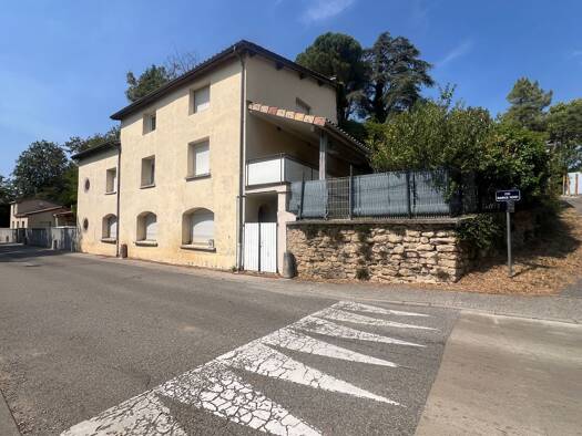Maison à vendre 230 000 € 7 pièces 4 chambres 153 m² 400 m² de terrain Chatuzange-le-Goubet 26300