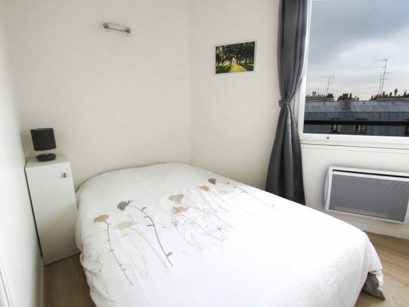 Maison à louer, 22m², PARIS 18E