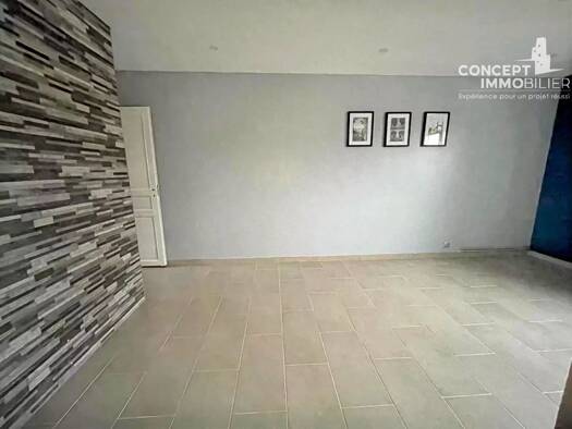 Appartement à vendre 135 000 € 4 pièces 3 chambres 77,12 m² Étage 3/3 Bouvreuils-Cerisaie-Hêtres Fameck 57290