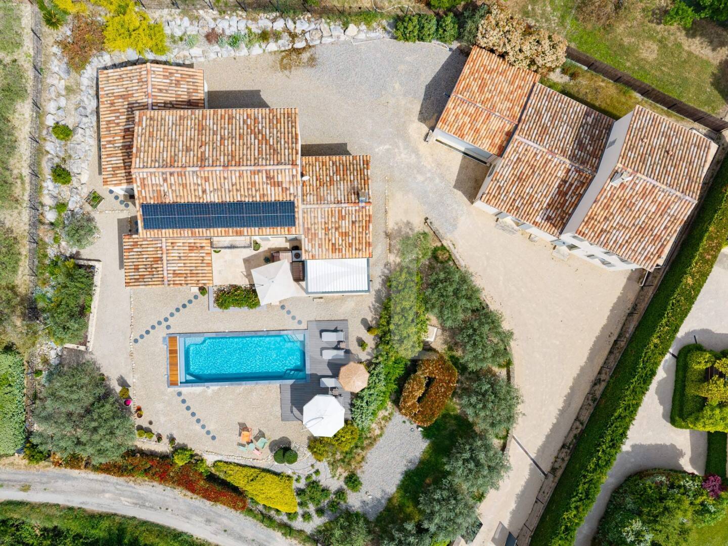 Maison à vendre, 320m², SAINT SATURNIN LES APT