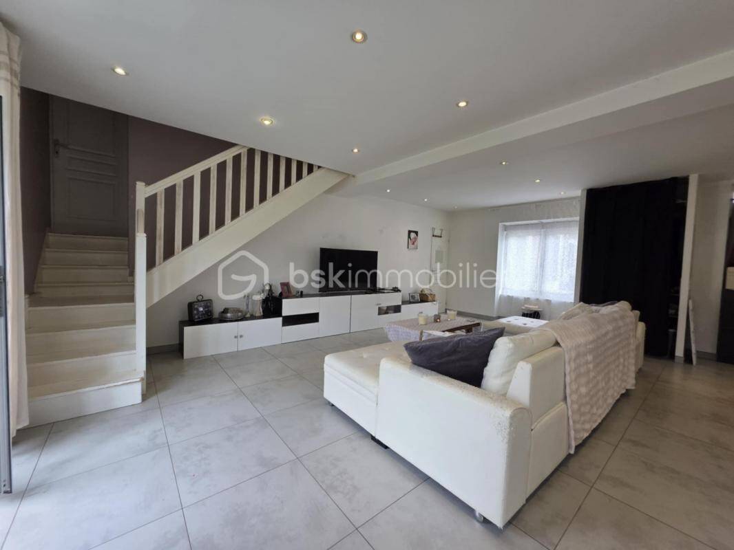 Maison à vendre, 145m², MONTCOURT FROMONVILLE