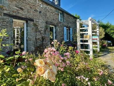 Maison à vendre 379 000 € 8 pièces 6 chambres 247 m² 1 702 m² de terrain La Gacilly 56200