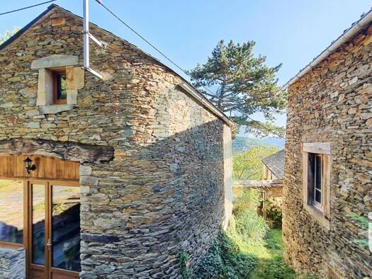 Maison à vendre 139 000 € 6 pièces 3 chambres 152 m² 12 112 m² de terrain Montclar 12550