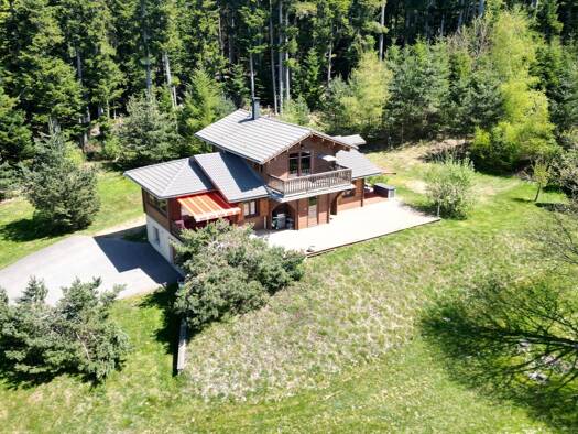 Maison à vendre 459 000 € 6 pièces 2 chambres 130 m² 7 312 m² de terrain Le Chambon-sur-Lignon 43400