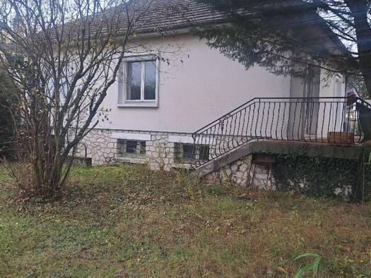 Maison à louer 1 340 € 4 pièces 2 chambres 74 m² 1 010 m² de terrain Saint-Mammès 77670