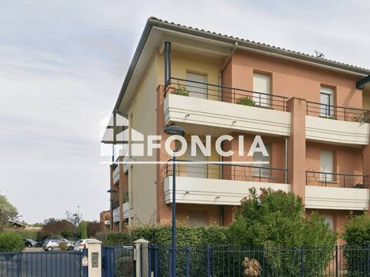 Appartement à louer 927 € 3 pièces 2 chambres 72,8 m² RDC Castanet-Tolosan 31320